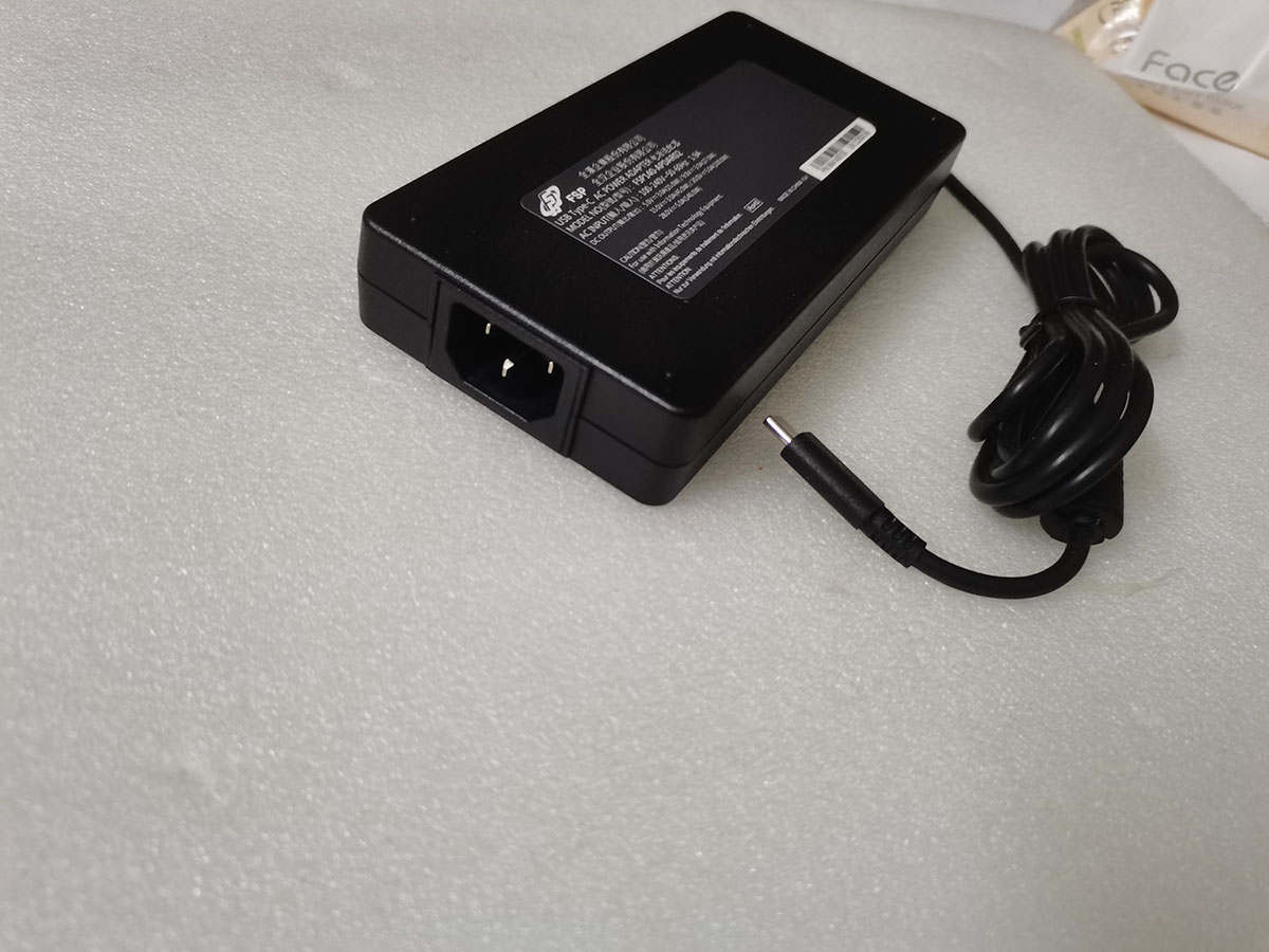 Nuevo Slim OEM FSP 28V 5A FSP1 - Pc Gaming News reseña y precio