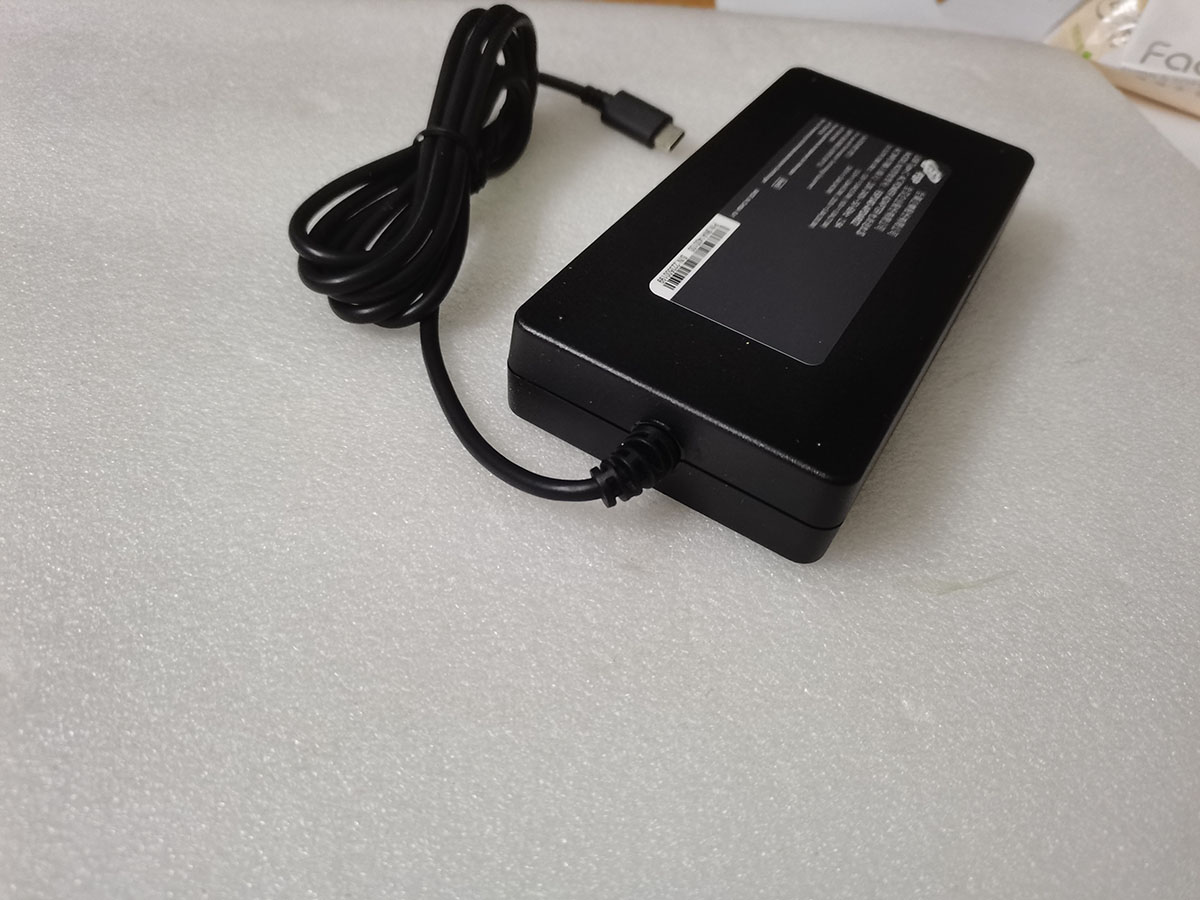 Nuevo Slim OEM FSP 28V 5A FSP1 - Pc Gaming News reseña y precio
